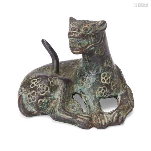 A Chinese bronze archaistic 'leopard' scroll weight<br />
<b...