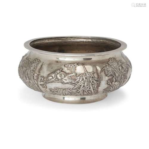 A Chinese export silver lobed bowl, Luen Wo, Shanghai<br />
...