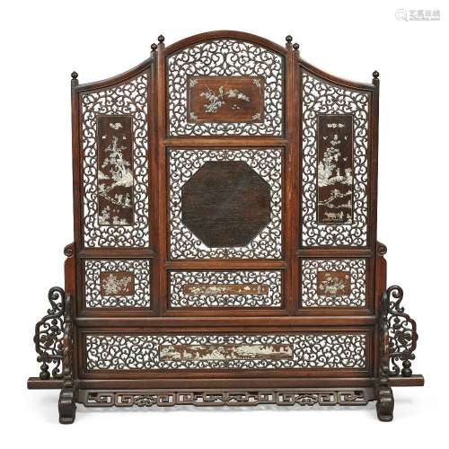 An impressive Chinese hongmu screen and stand,<br />
<br />
...