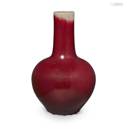 A Chinese monochrome copper-red glazed bottle vase<br />
<br...