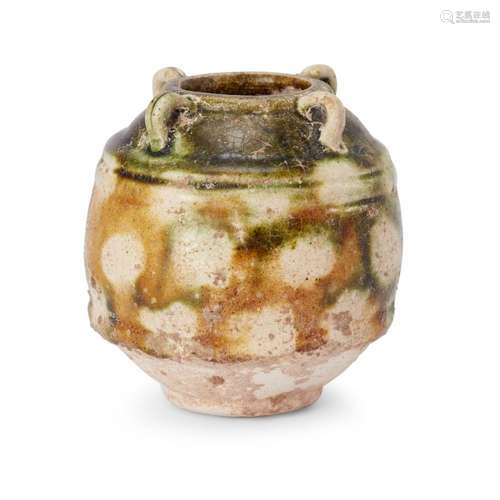 A Chinese sancai jarlet<br />
<br />
Tang dynasty<br />
<br ...