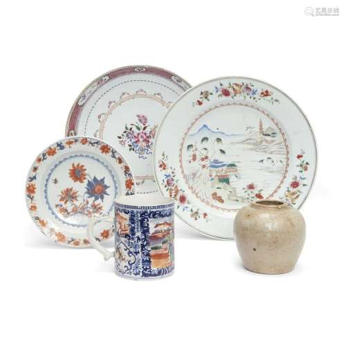 Four Chinese export porcelains and a stoneware jar<br />
<br...