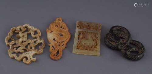 GROUP OF 4 CHINESE CARVINGS