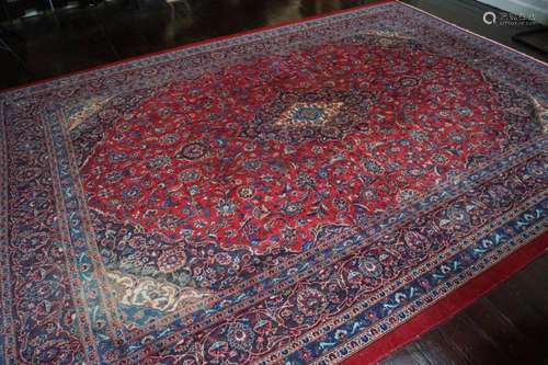 LARGE PERSIAN CARPET