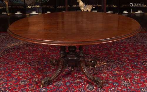 VICTORIAN MAHOGANY CENTRE TABLE