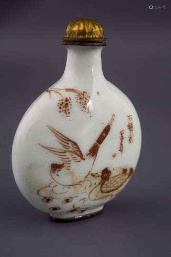 CHINESE QING ENAMELLED SNUFF BOTTLE