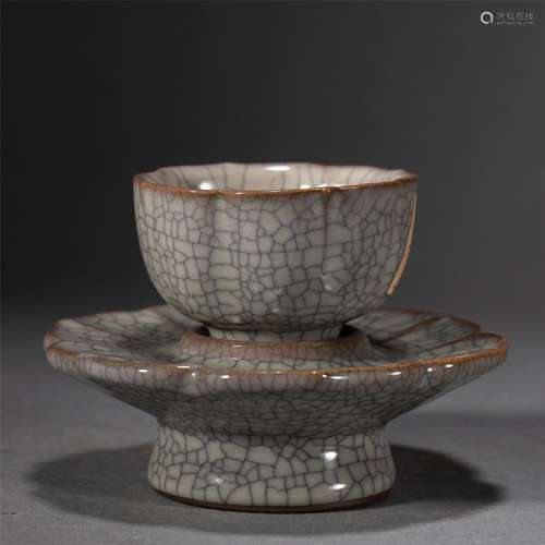 A CRACKED GLAZE PORCELAIN CUP AND SAUCER