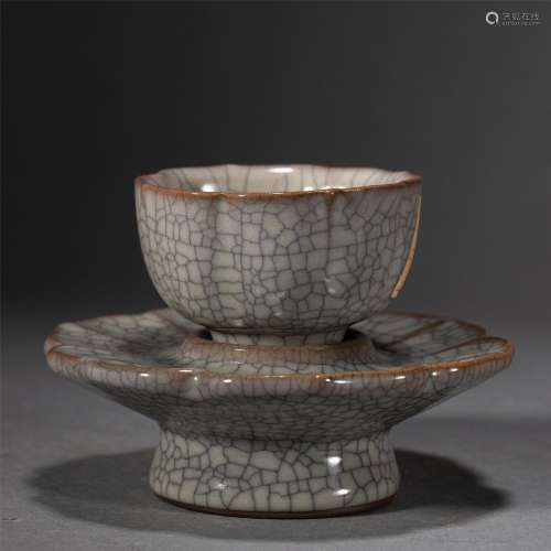 A CRACKED GLAZE PORCELAIN CUP AND SAUCER