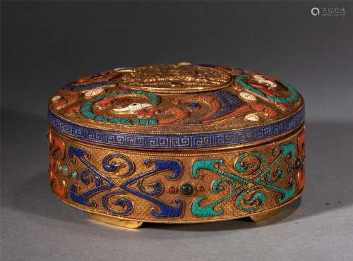 A HARDSTONES INLAID GILT BRONZE BOX AND COVER