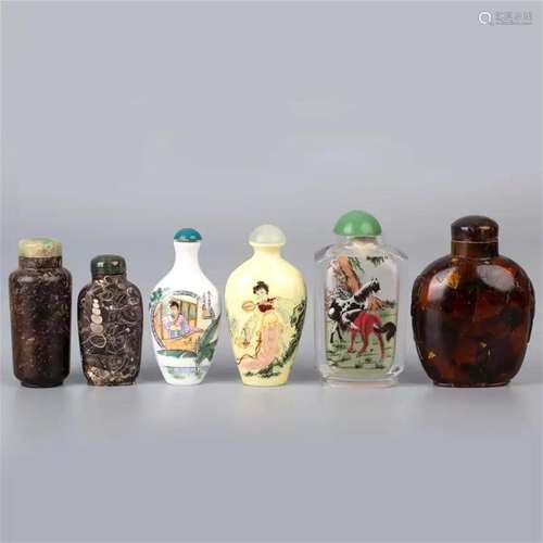 A set of snuff bottles