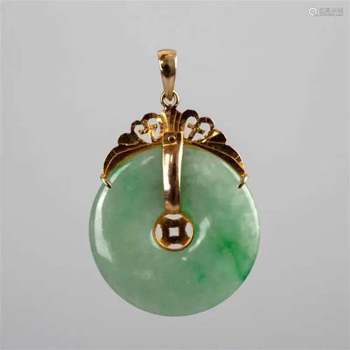 14K gold jadeite pendant