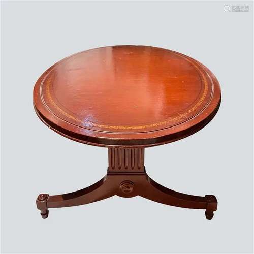 Regency Oval Revival Coffee Table in Mahogany