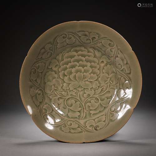 Celadon Flower Plate Before Ming Dynasty