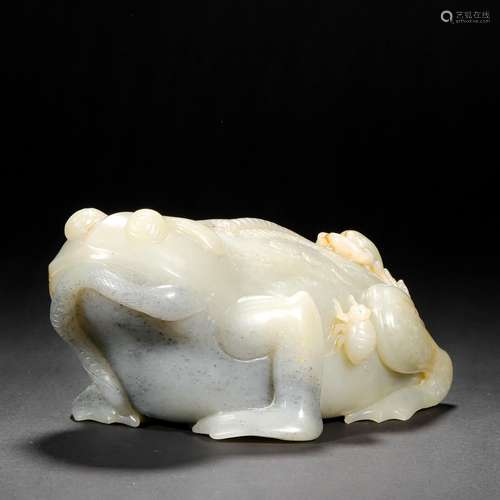 Chinese Qing Dynasty Hetian Jade Frog