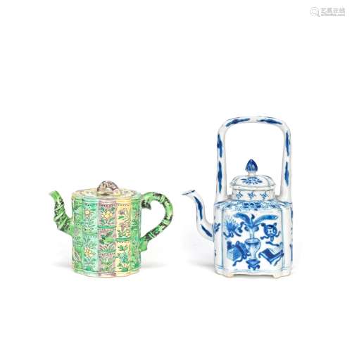 TWO TEAPOTS AND COVERS Kangxi (4)