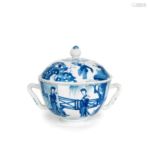 A BLUE AND WHITE HANDLED BOWL AND COVER Kangxi (2)
