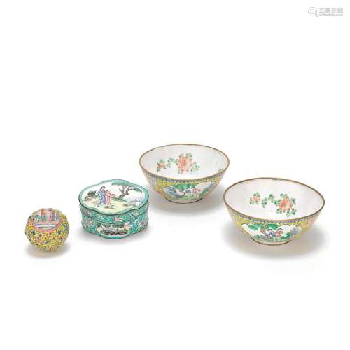 A GROUP OF PAINTED ENAMEL WARES Late Qing Dynasty/Republic (...