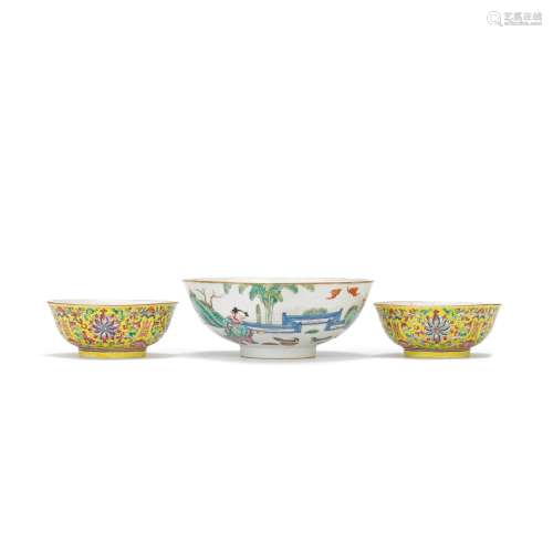 A FAMILLE ROSE 'BOYS' BOWL AND A PAIR OF YELLOW GROUND BOWLS...