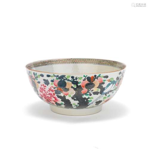 A LARGE EXPORT FAMILLE ROSE 'LYCHEE' PUNCH BOWL Qianlong