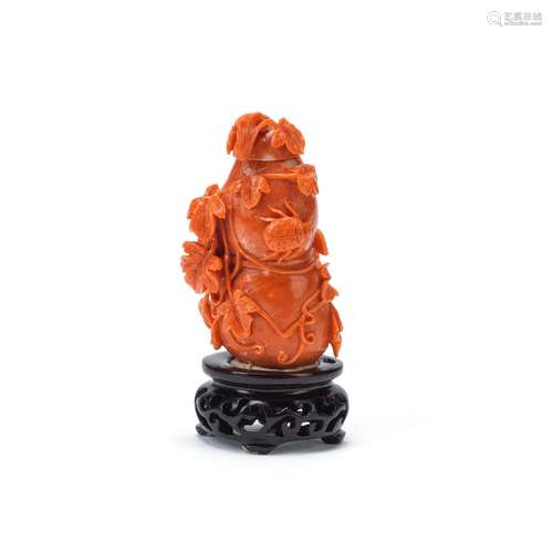 【Y】A CORAL SNUFF BOTTLE 19th century (3)