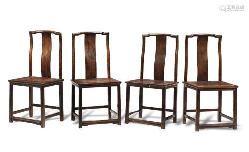 【TP】A SET OF FOUR HUANGHUALI CHAIRS 19th/20th century (4)