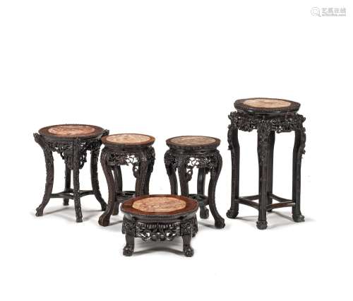 【TP】FIVE SMALL MARBLE INLAID HARDWOOD STANDS First half 20th...