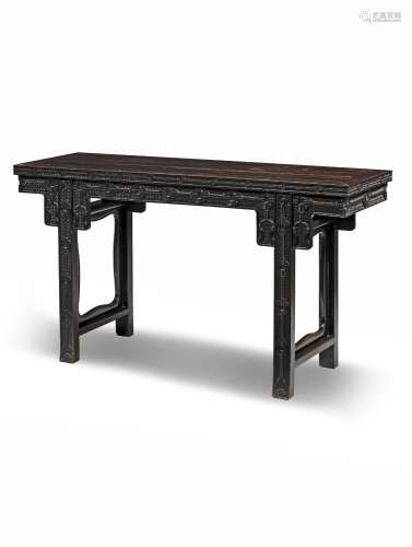 【TP】A CARVED HONGMU ALTAR TABLE 19th/20th century