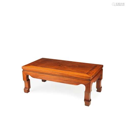 【TP】A HUANGHUALI LOW TABLE, KANG 19th/20th century