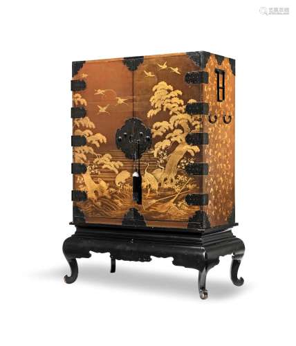 【TP】A JAPANESE LACQUER CABINET AND STAND Meiji Period (2)