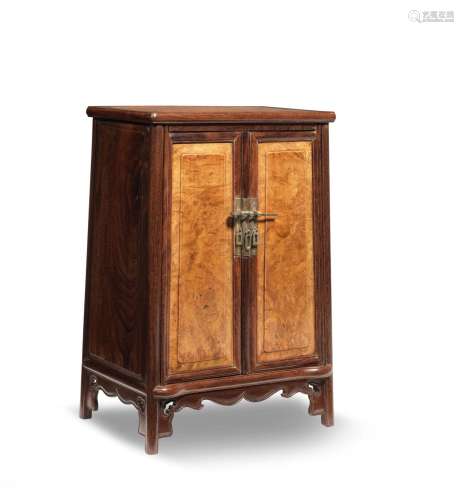 【TP】A JICHIMU BURLWOOD-INSET MING STYLE TAPERING CABINET 19t...