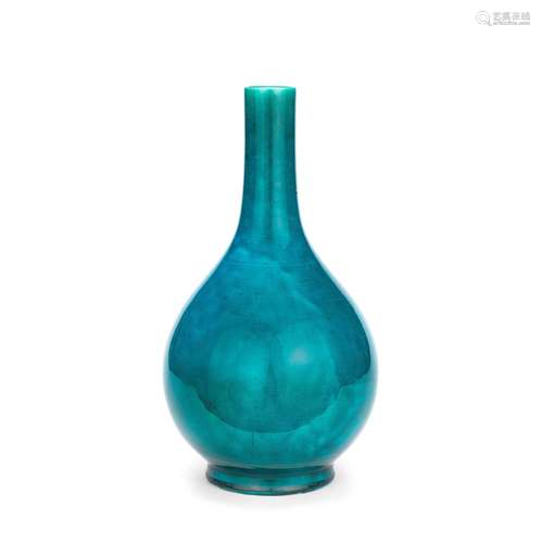 A TURQUOISE GLAZED PEAR SHAPED VASE Kangxi