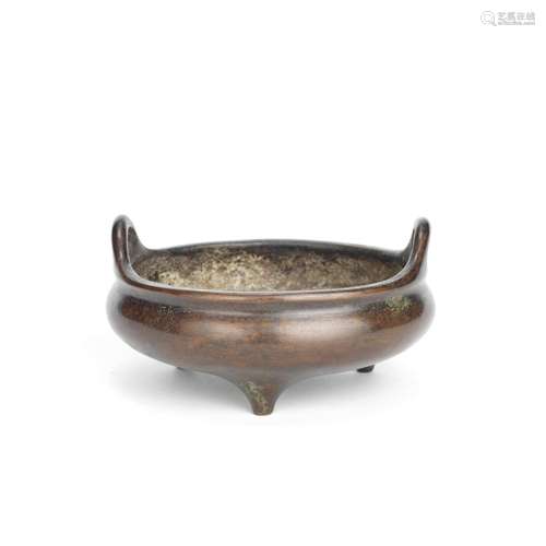 A BRONZE TRIPOD INCENSE BURNER