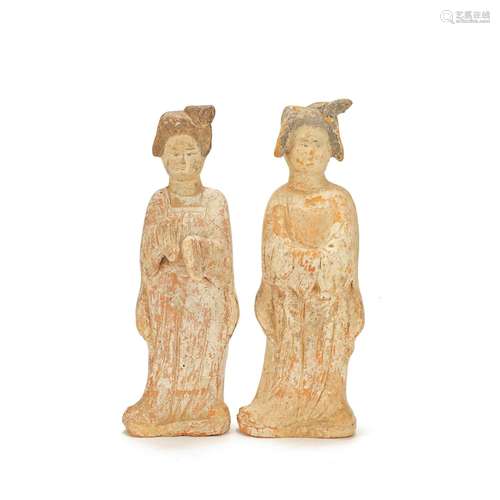 A PAIR OF POTTERY MODELS OF COURT LADIES Tang Dynasty (2)