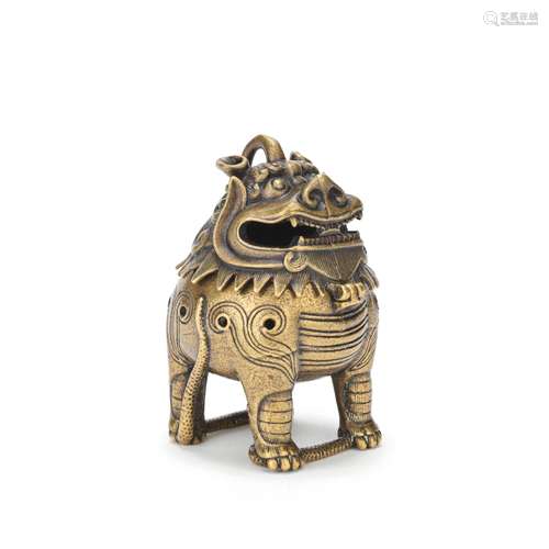 A SMALL BRONZE 'LUDUAN' INCENSE BURNER 17th Century