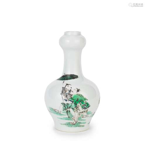 【Y】A FAMILLE VERTE ENAMELLED VASE Kangxi six-character mark,...