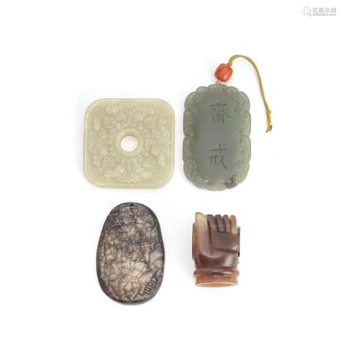 A COLLECTION OF JADE AND HARDSTONE CARVINGS Qing Dynasty and...