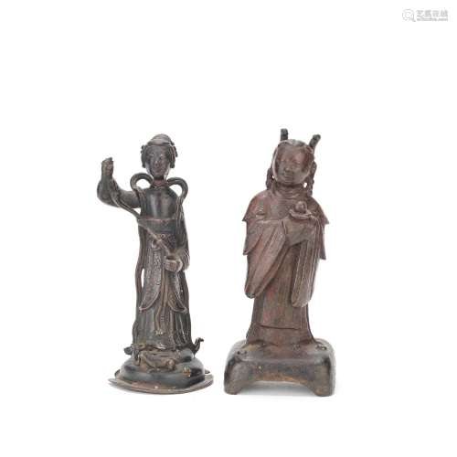 【*】TWO BRONZE MODELS OF FEMALE IMMORTALS Yuan/Ming Dynasty (...