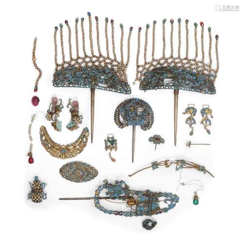 A group of Chinese kingfisher feather-decorated silver filig...