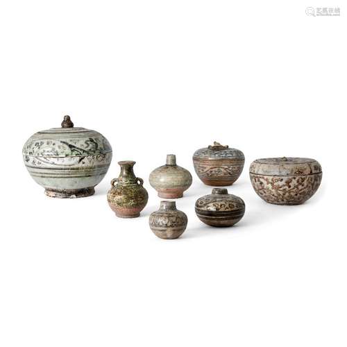 Seven Sawankhalok vessels<br />
<br />
Sukothai-Ayutthaya, 1...