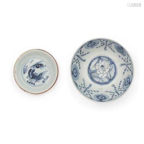 A Chinese blue and white bowl and small Zhangzhou (Swatow) d...