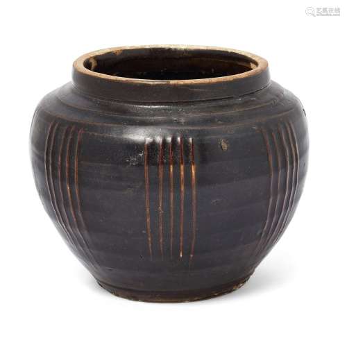 A Chinese Cizhou-type black-glazed 'ribbed' jar<br />
<br />...
