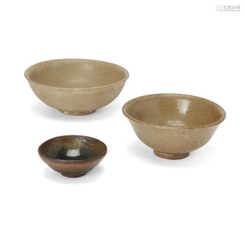 A Chinese Jian ware 'hare's fur' tea bowl and two Thai celad...