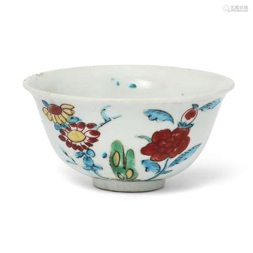 A Chinese enamelled tea bowl<br />
<br />
Late Ming/early Qi...