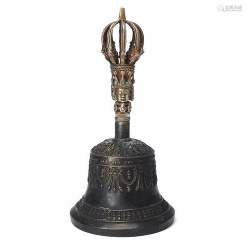 A Sino-Tibetan parcel-gilt bronze bell, ghanta<br />
<br />
...