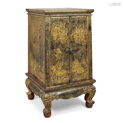 A large Thai scripture cabinet<br />
<br />
Rattanakosin per...