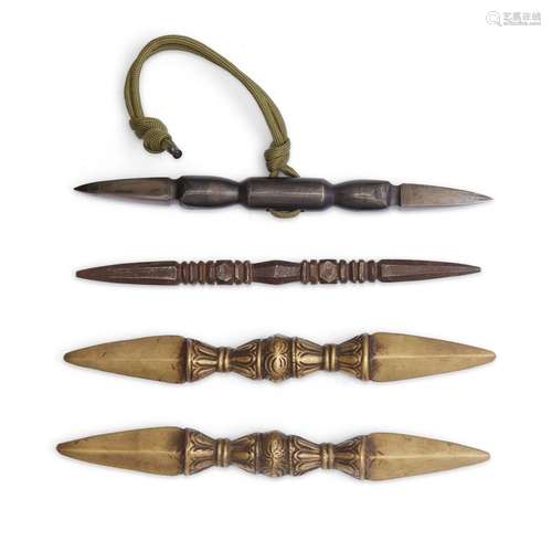 Four Japanese single-pronged vajras, tokkosho <br />
<br />
...