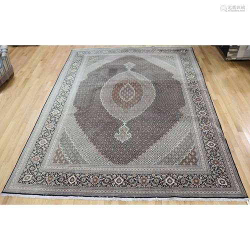 Vintage & Finely Hand Knotted Carpet.