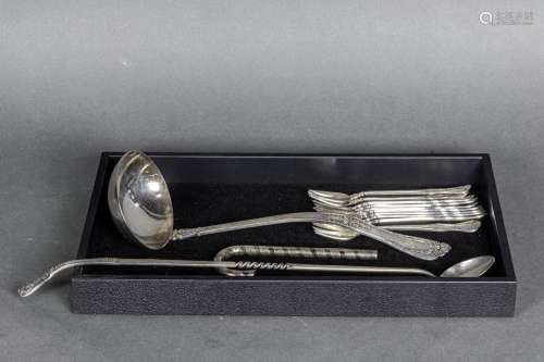 Lot of Tiffany & Co. silver utensils: a long English Kin...