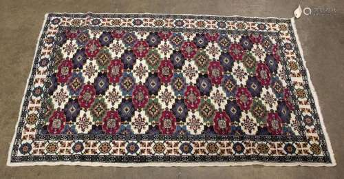 Turkish carpet, 3'11" x 6'2"