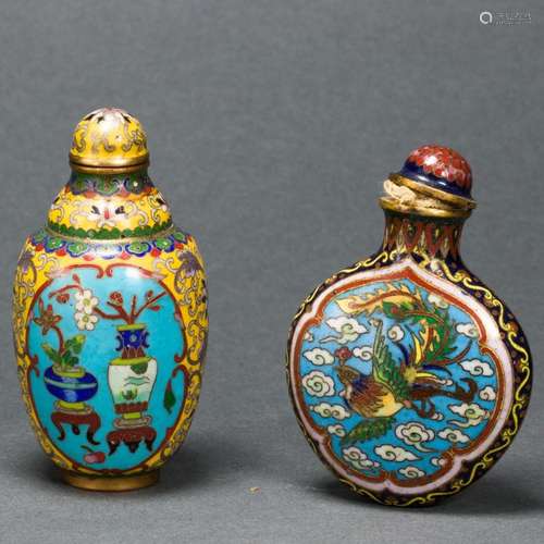 Two Chinese cloisonne enamel snuff bottles, height: 2